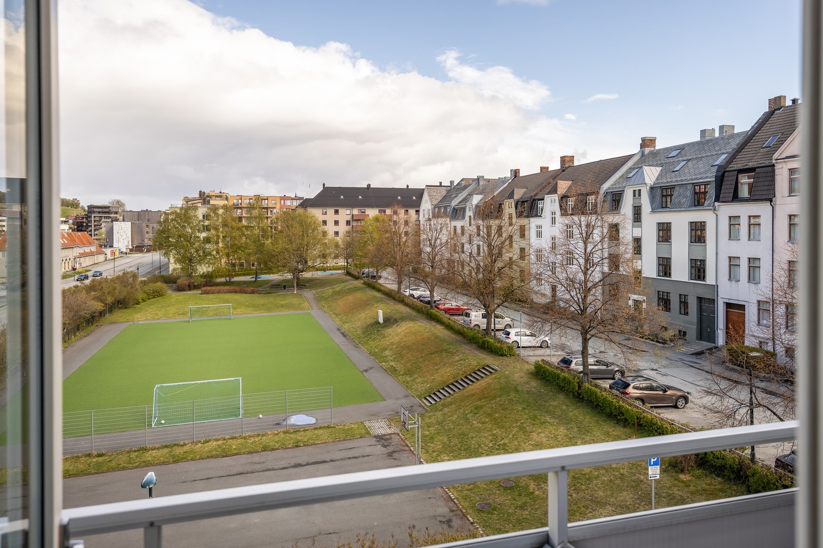 Utsikt fra balkong. Galleribilde