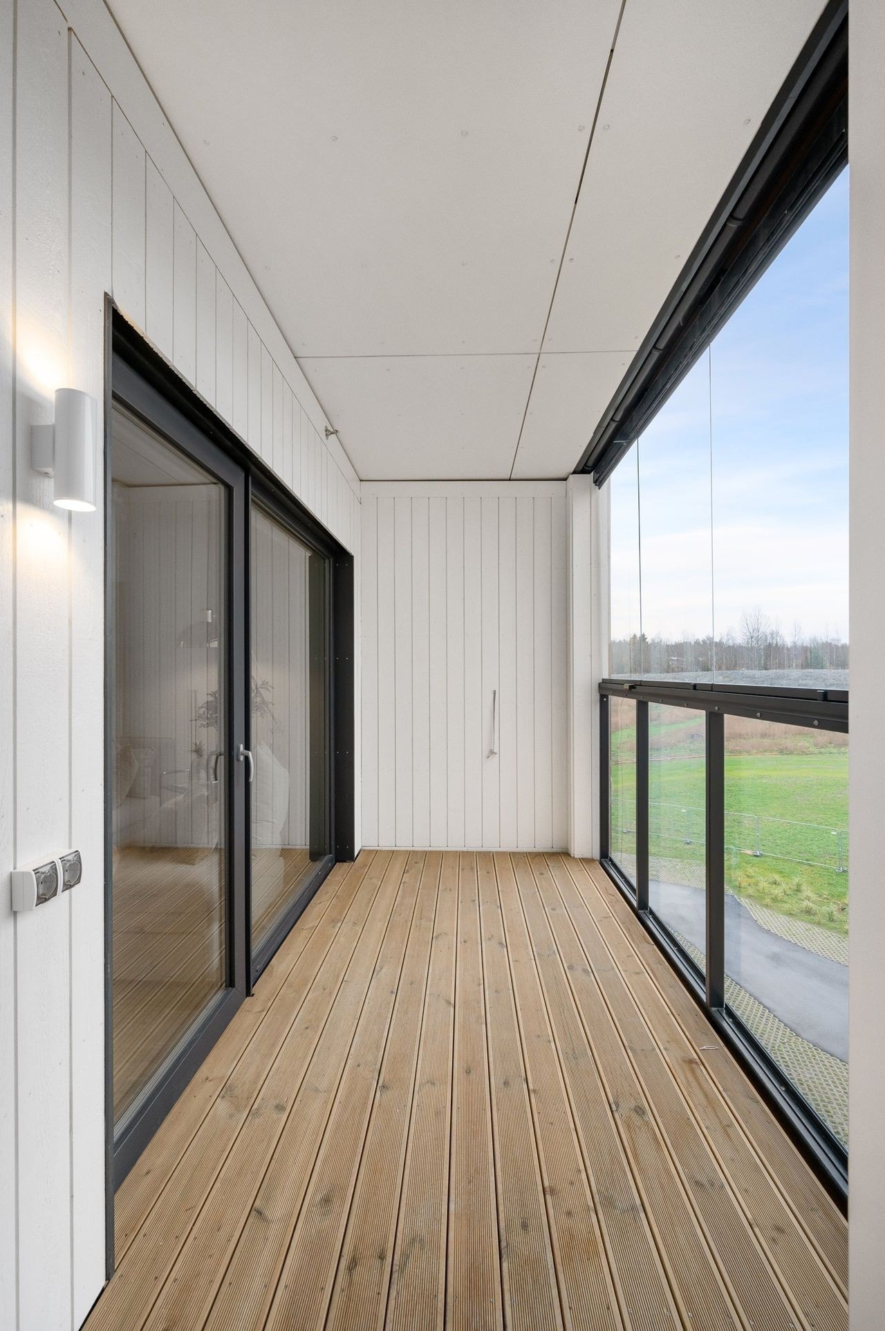 Innglasset balkong. Galleribilde