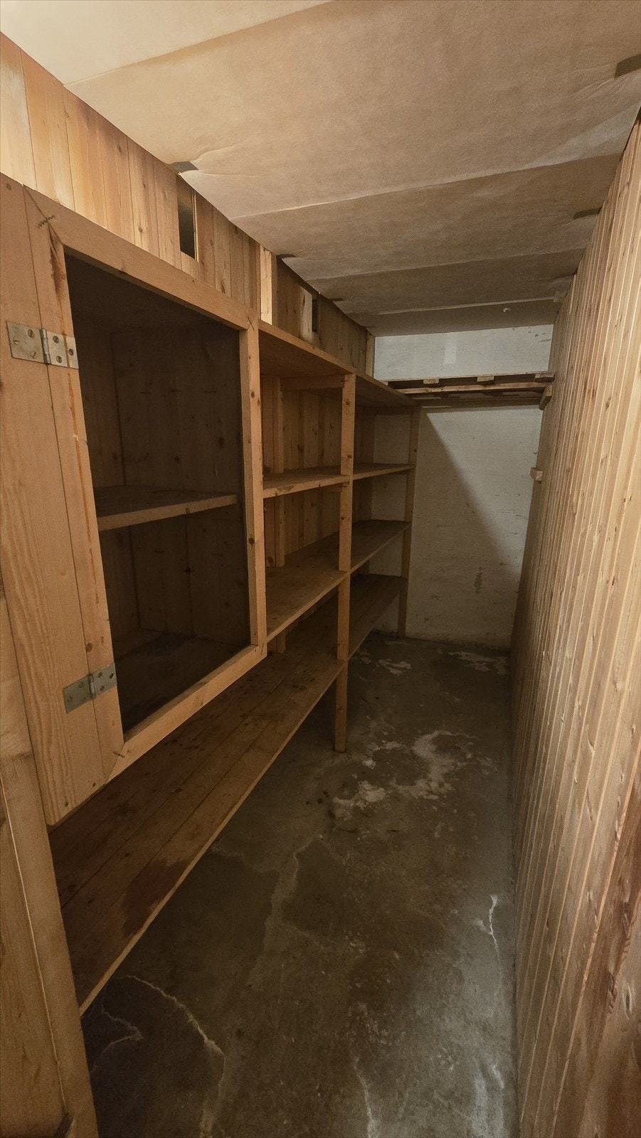 Kjellerbod 2 av 2 Galleribilde