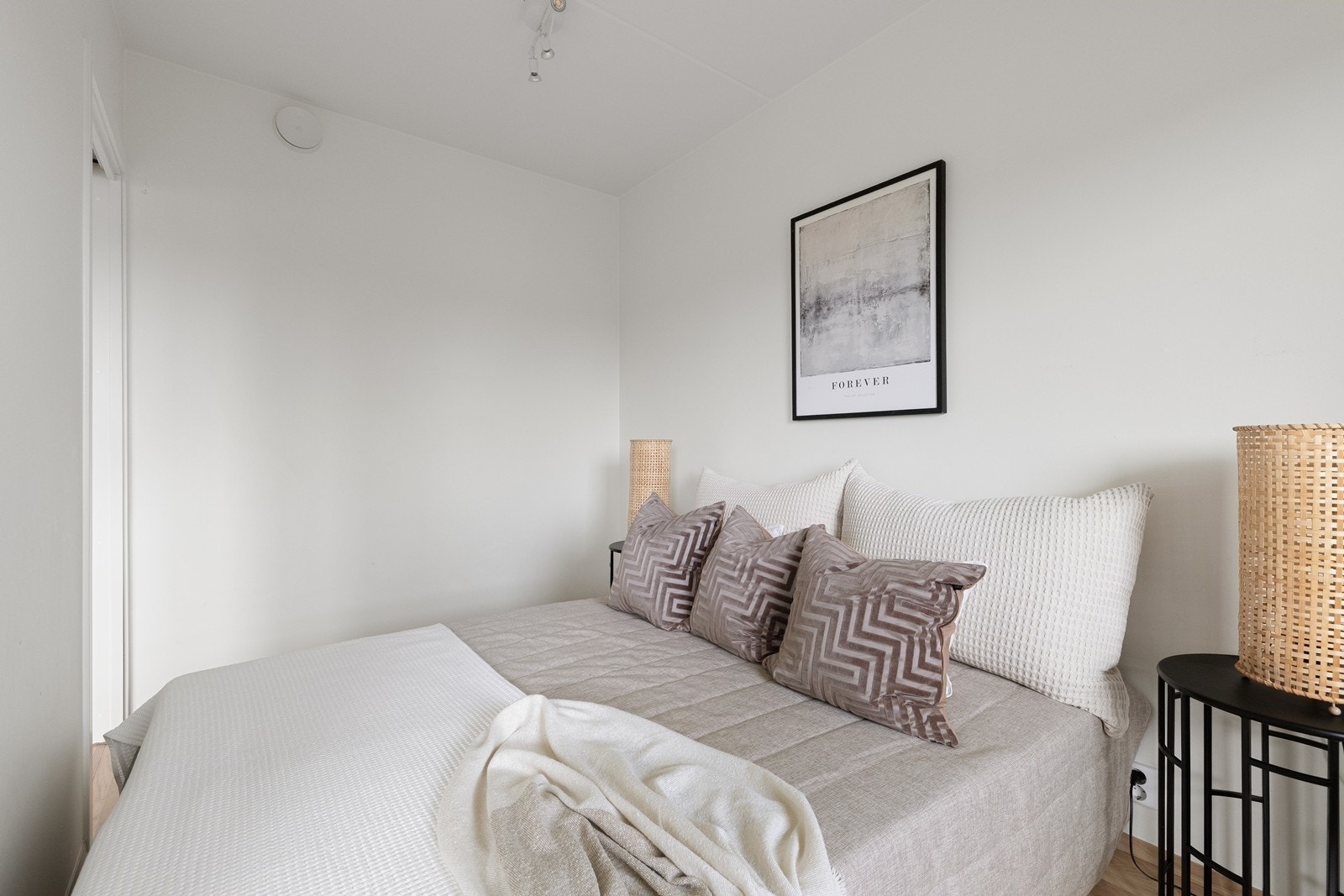 Soverommet har plass til en dobbeltseng. Galleribilde