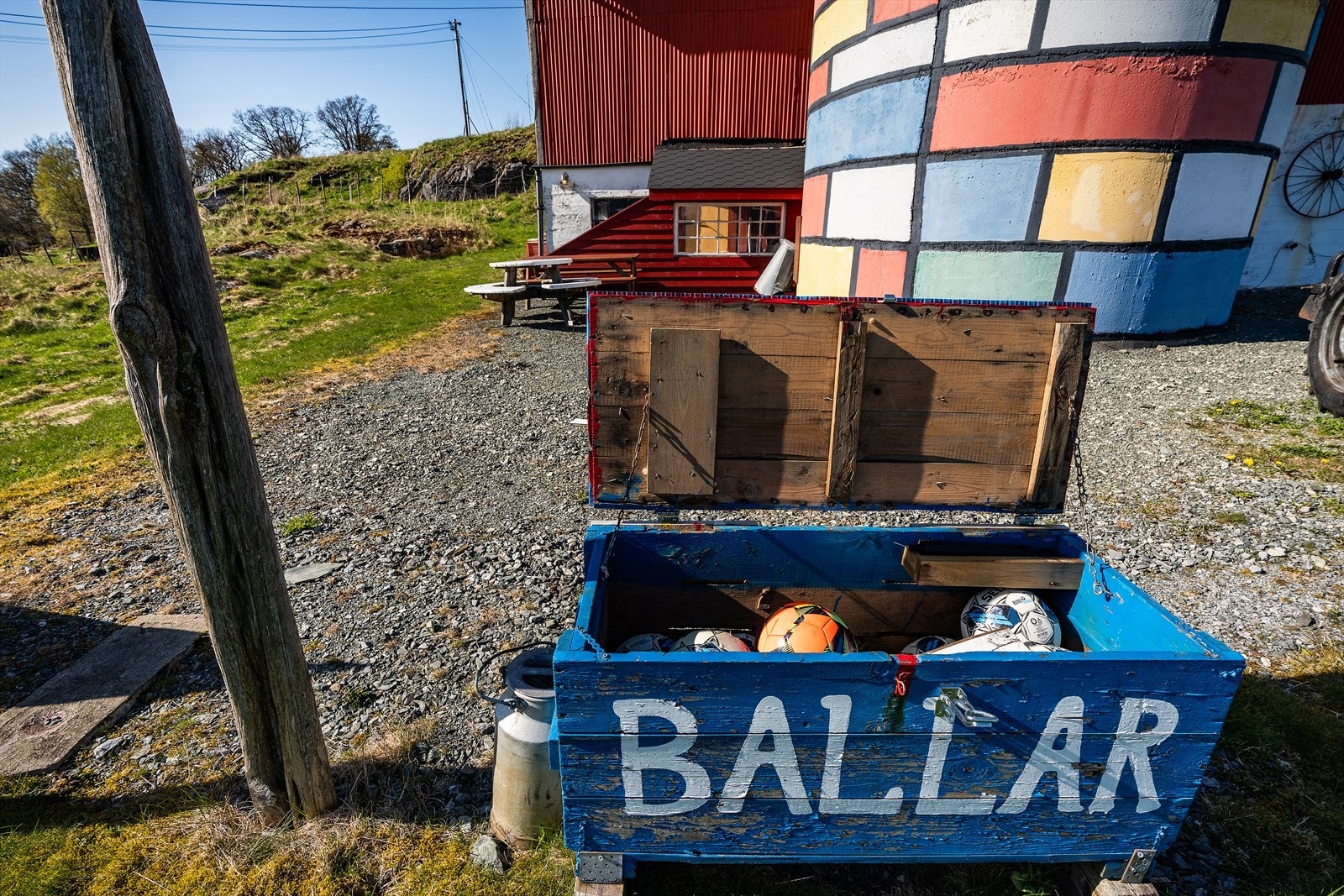 På eiendommen er det etablert fotball-golf, som gir morsomme og sosiale aktiviteter for både store og små. Galleribilde