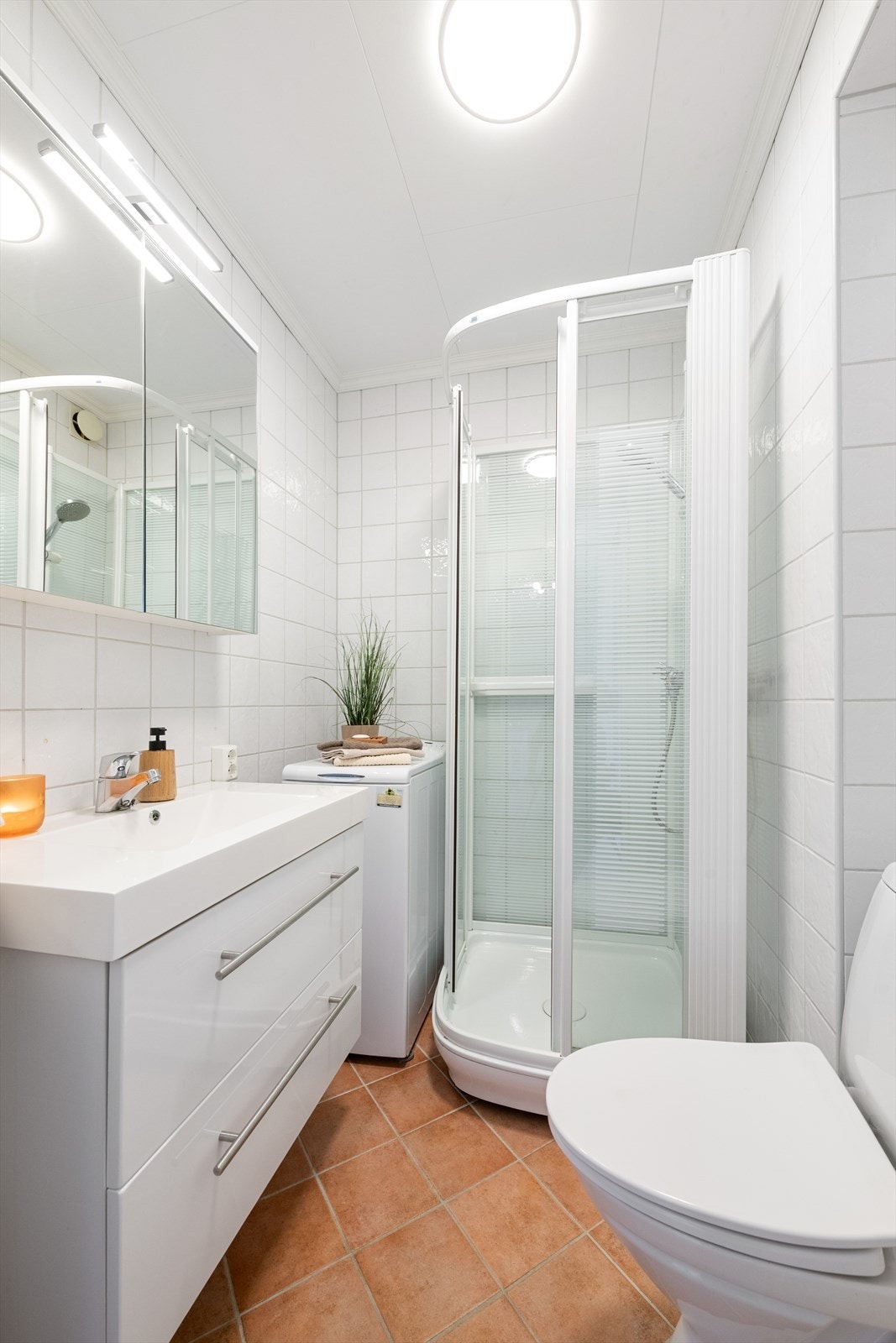 Badet er helfliset med gulvvarme. Galleribilde