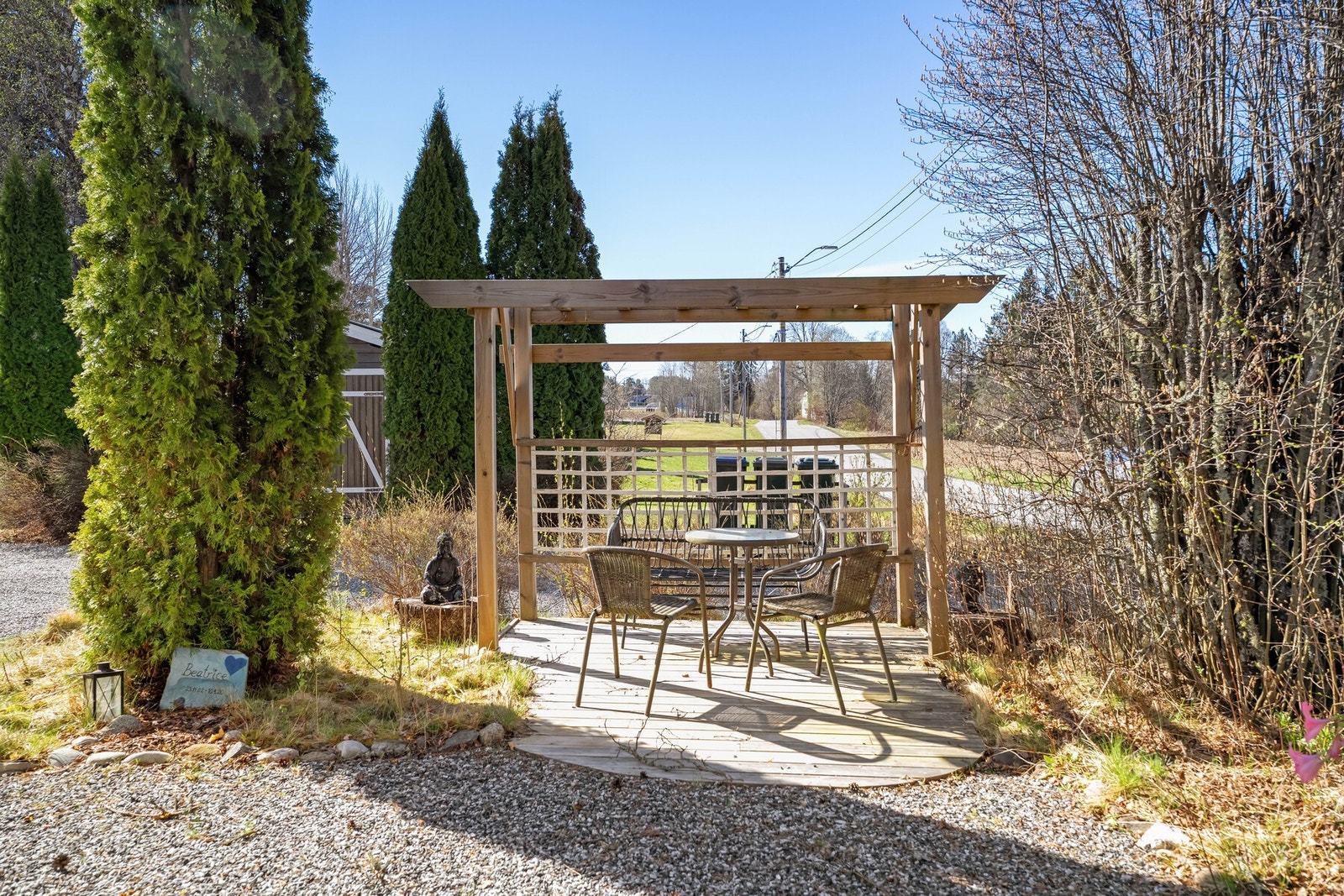 Nydelig område og perfekt for familie med barn, husdyreiere og etablerere. Galleribilde