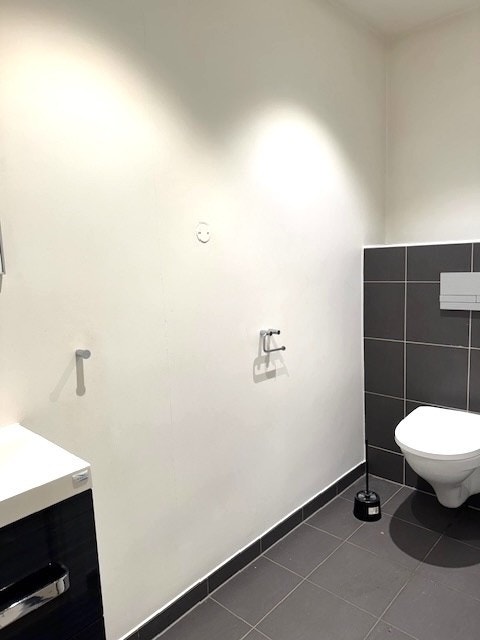 Separat toalett i 1 etg. Galleribilde