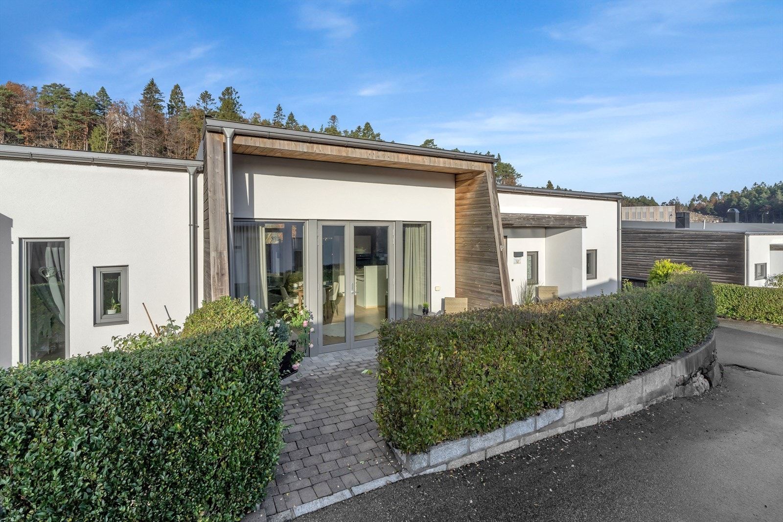 På jakt etter en innholdsrik bolig med unik planløsning i et ettertraktet området? Da kan dette være noe for deg. Velkommen til visning! Galleribilde