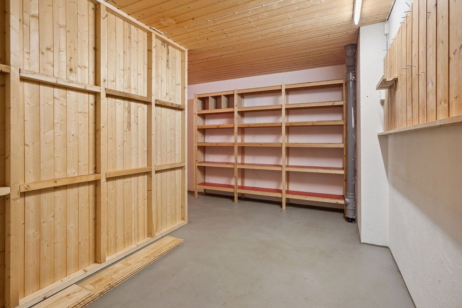 Boder i kjeller Galleribilde