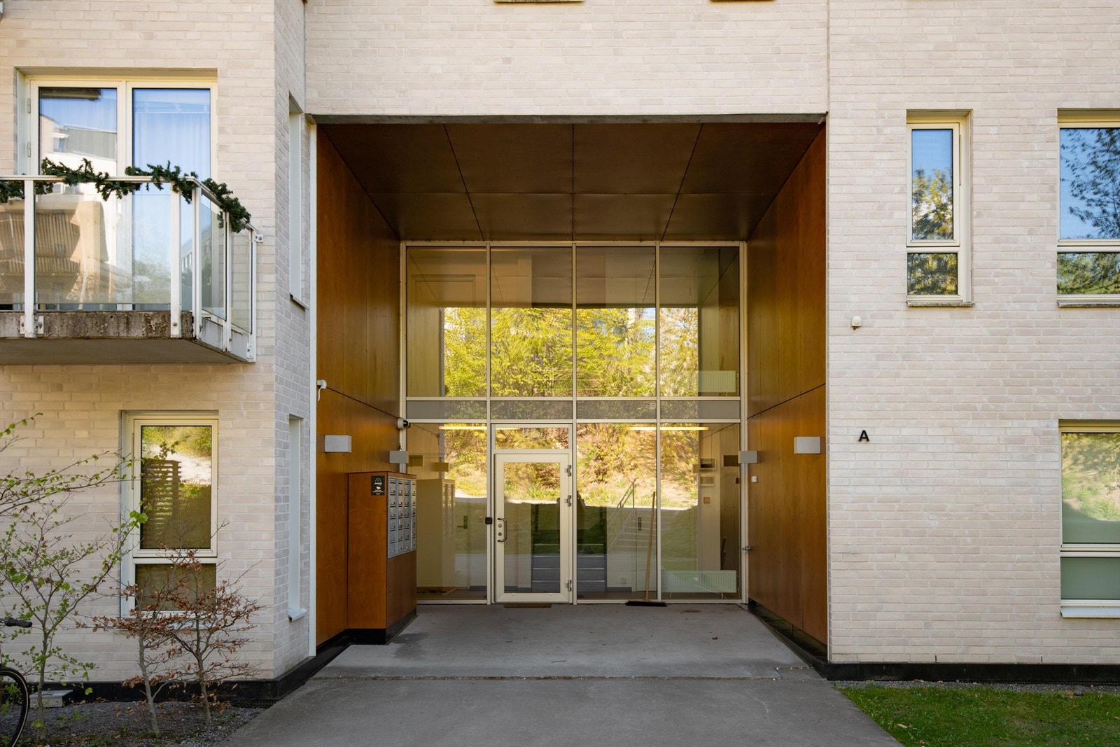 Inngangsparti. Galleribilde