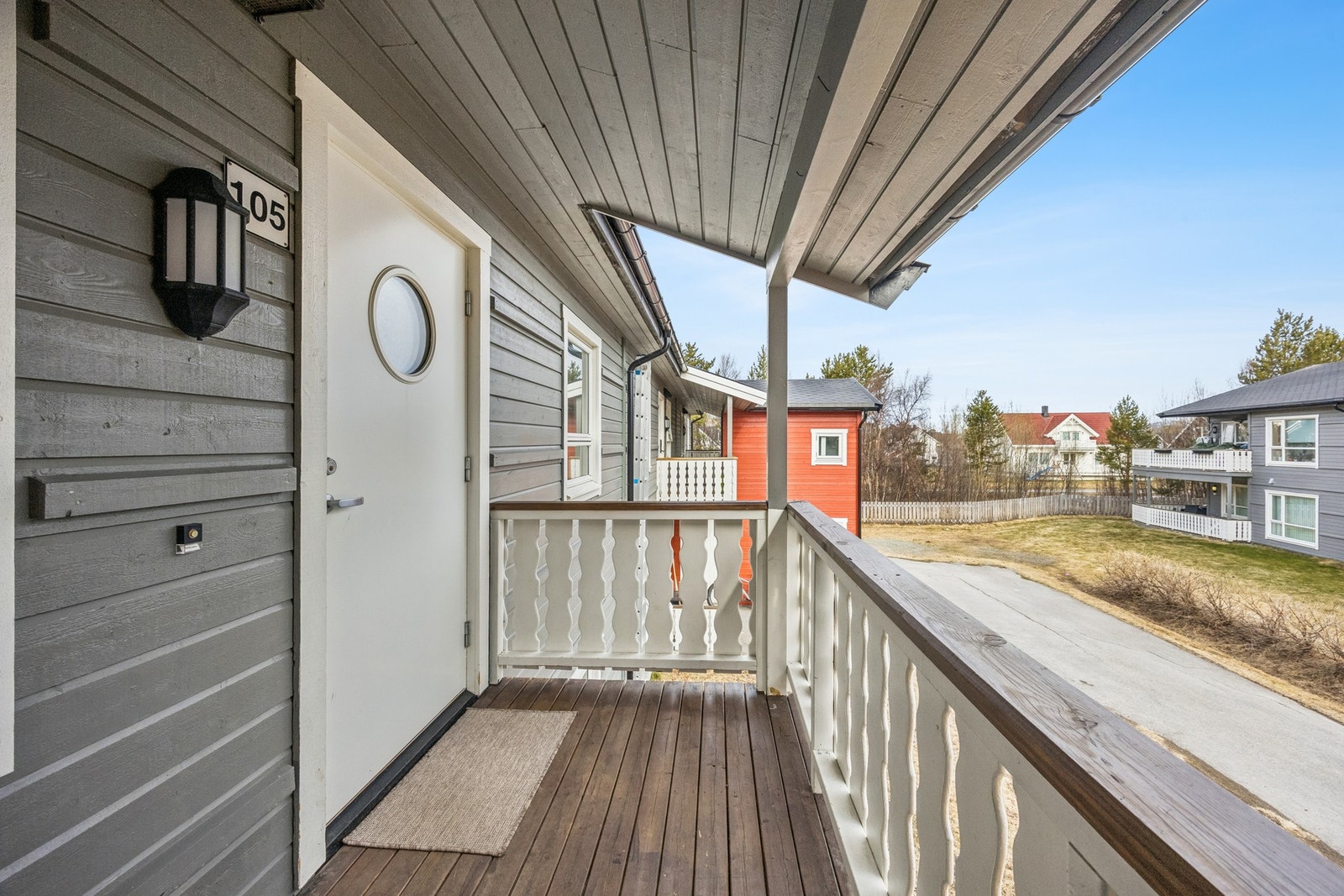 Leiligheten har en egen utebod på cirka 4 m² praktisk plassert ved inngangspartiet. Galleribilde
