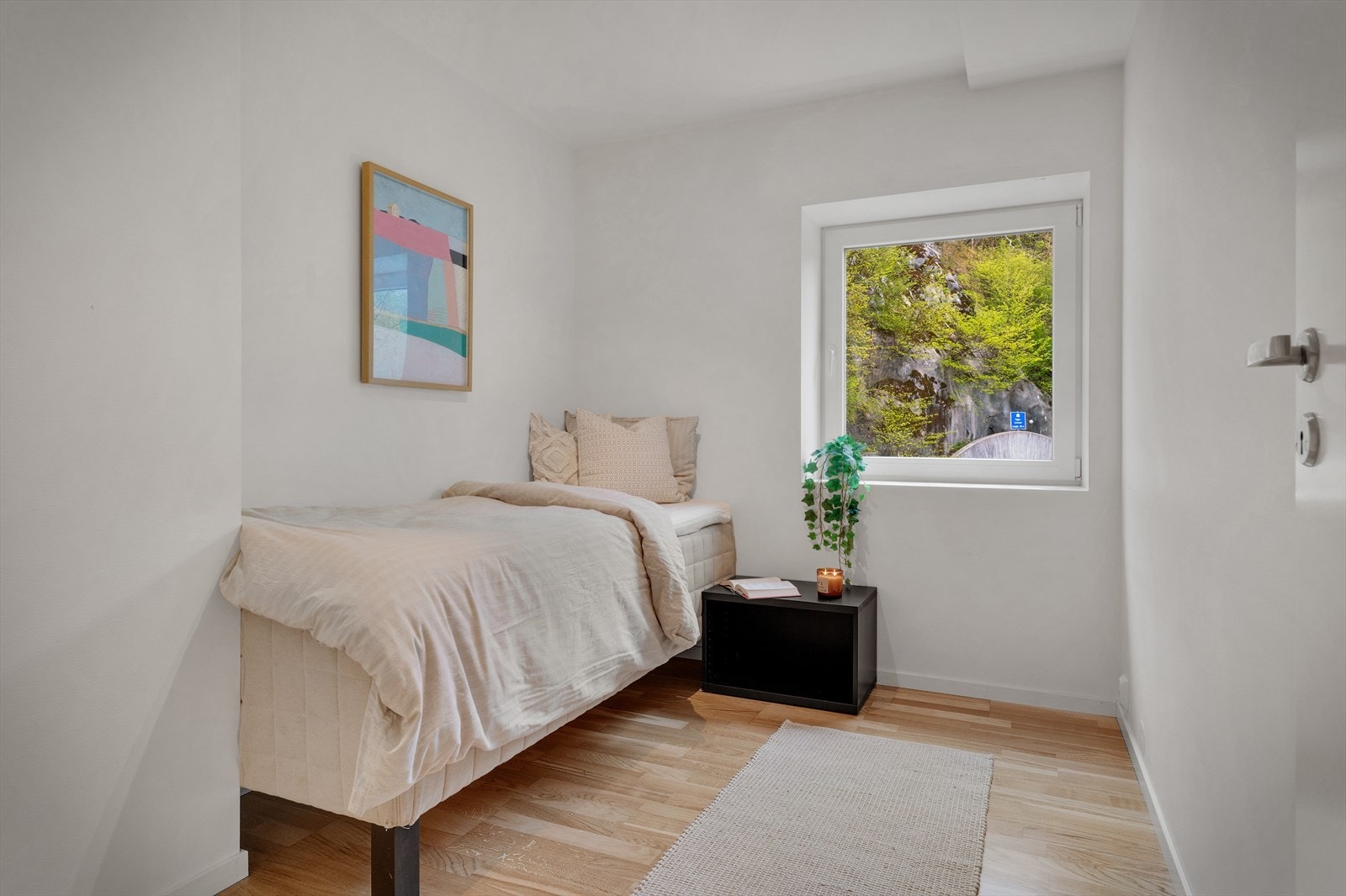 - Det andre soverommet måler 6,7 m² - Galleribilde