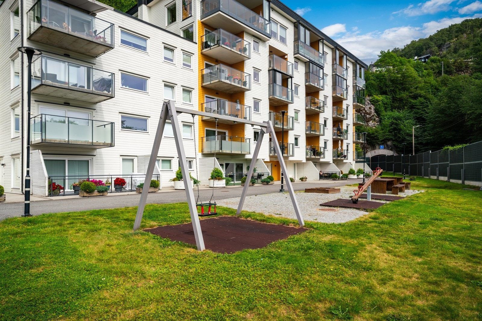 - Pent opparbeidede fellesarealer tilrettelagt for både barn og voksne - Galleribilde