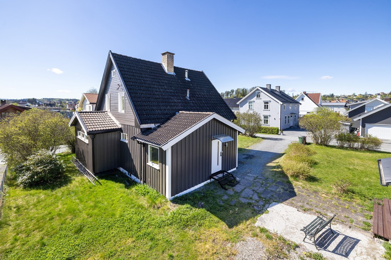 Herfra er det kort til Ullerål skole og flere barnehager. Galleribilde