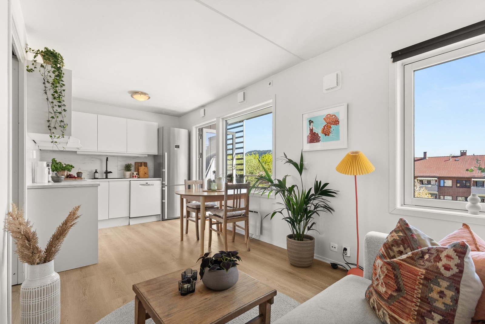 Lekker og arealeffektiv selveierleilighet med hyggelig balkong, flott utsikt og heis. Galleribilde