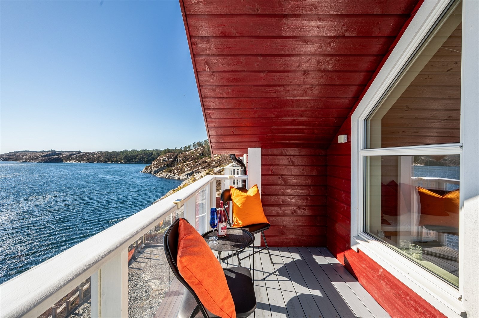 En skjermet og privat uteplass med fantastisk utsikt. Galleribilde