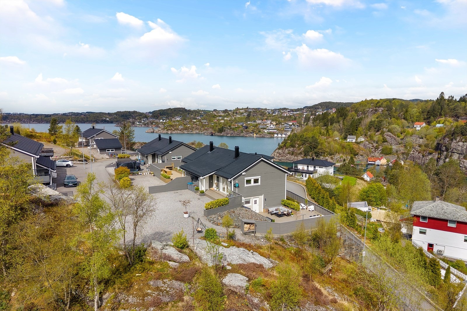 Fin og usjenert halvpart av tomannsbolig - Solrikt og blindvei Galleribilde