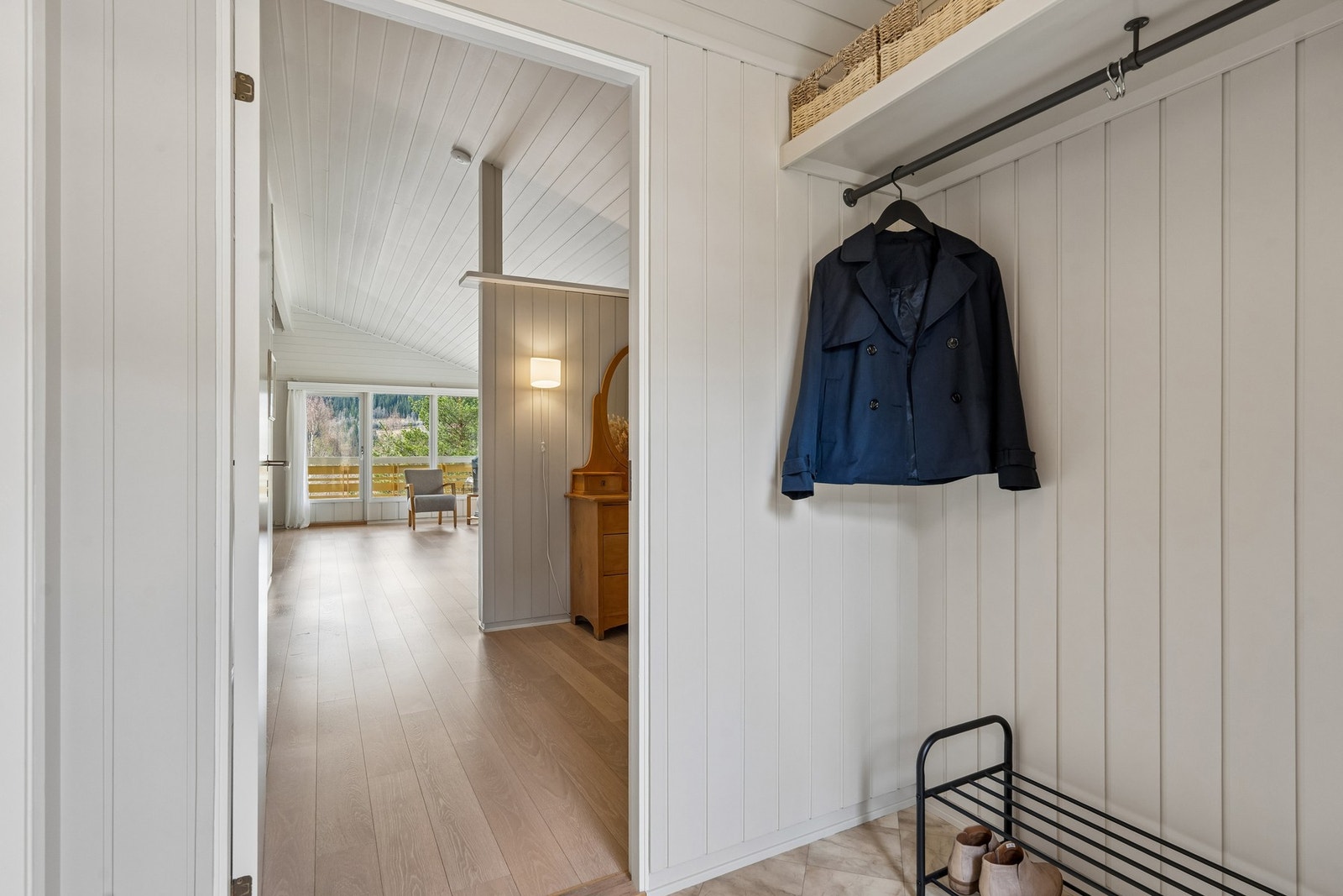 Fra vindfanget er det adkomst via bod til vaskerom Galleribilde