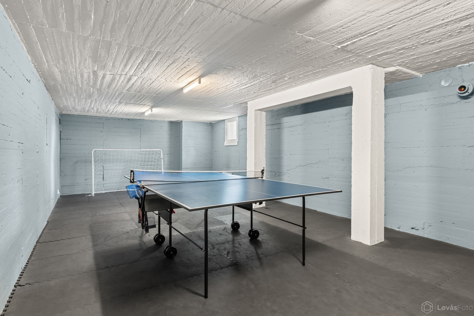 I tillegg til trimrom finnes det et felles lekerom i kjelleren. Galleribilde