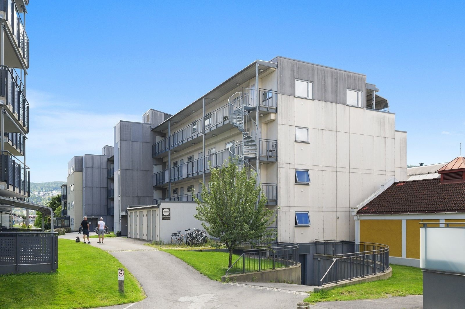 Mulighet for leie av biloppstillingsplass Galleribilde
