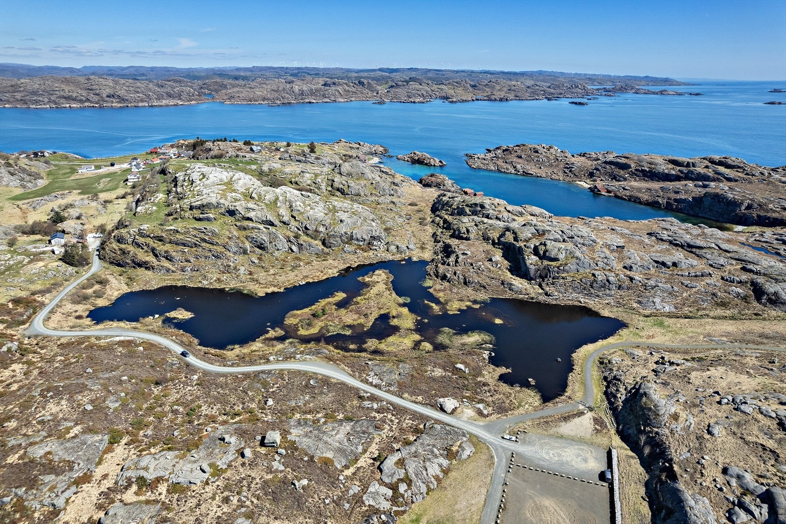 Nærheten til sjøen gir rike muligheter for båtliv og fiske. Galleribilde