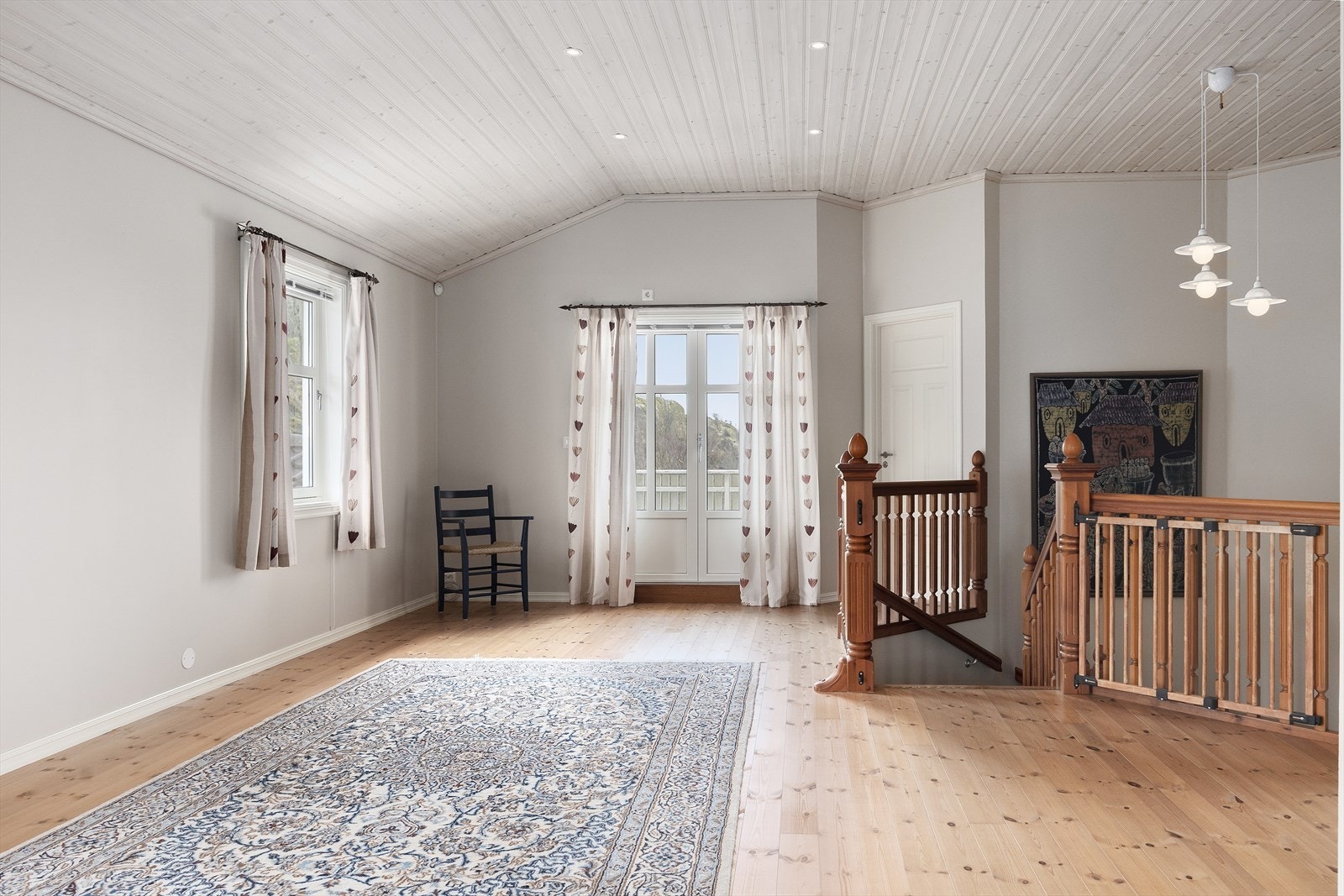 Utgang til balkong fra loftstuen. Galleribilde