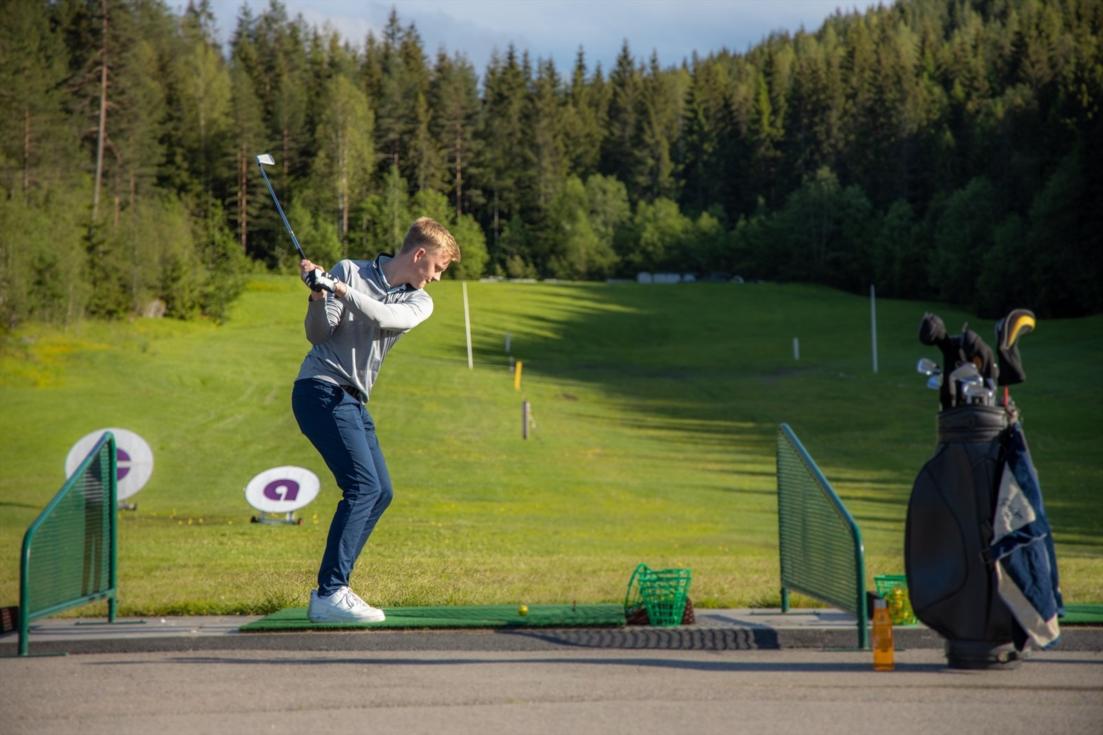 Losby Golfklubb. En av landets beste 18-hulls baner, en morsom 9-hulls bane og gode treningsfasiliteter. Galleribilde