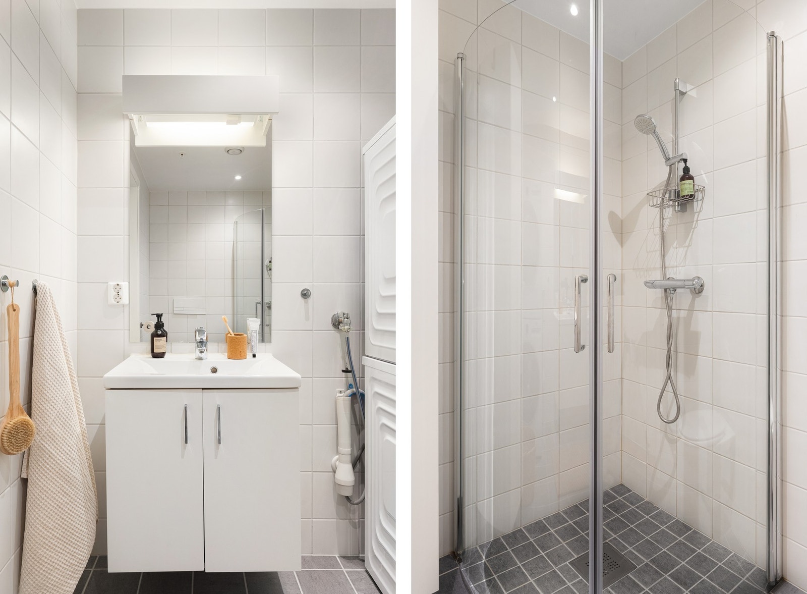 Badet er innredet med vegghengt toalett, servant med innredning, dusjhjørne og opplegg for vaskemaskin. Galleribilde