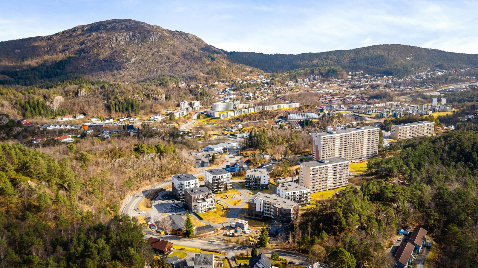 Leiligheten har en sentral og attraktiv beliggenhet i Fyllingsdalen. Galleribilde