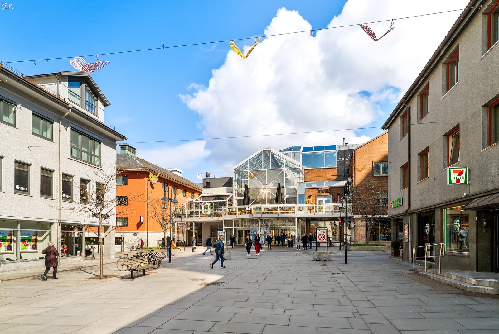 Shopping- og servicetilbudene på Koch ligger like utenfor døra. Galleribilde