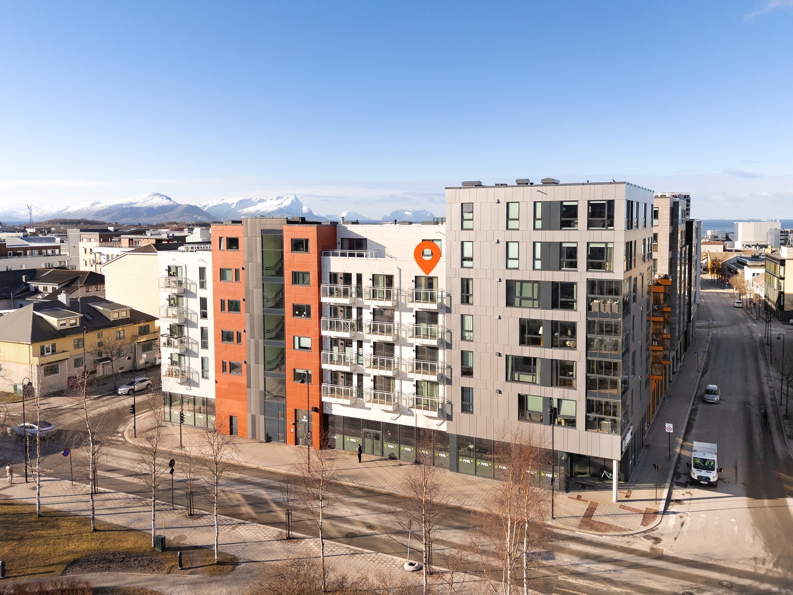 Leiligheten ligger fint til i 5. etasje. Meierikvartalet borettslag er et populært og veldrevet borettslag med flott beliggenhet midt i sentrum. Galleribilde