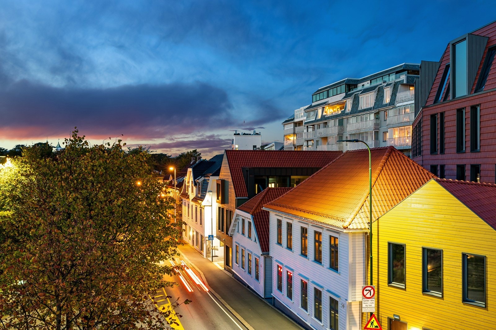 Her bor du i hjertet av Stavanger, med umiddelbar nærhet til byens servicetilbud, kulturliv og kollektivknutepunkter. Galleribilde