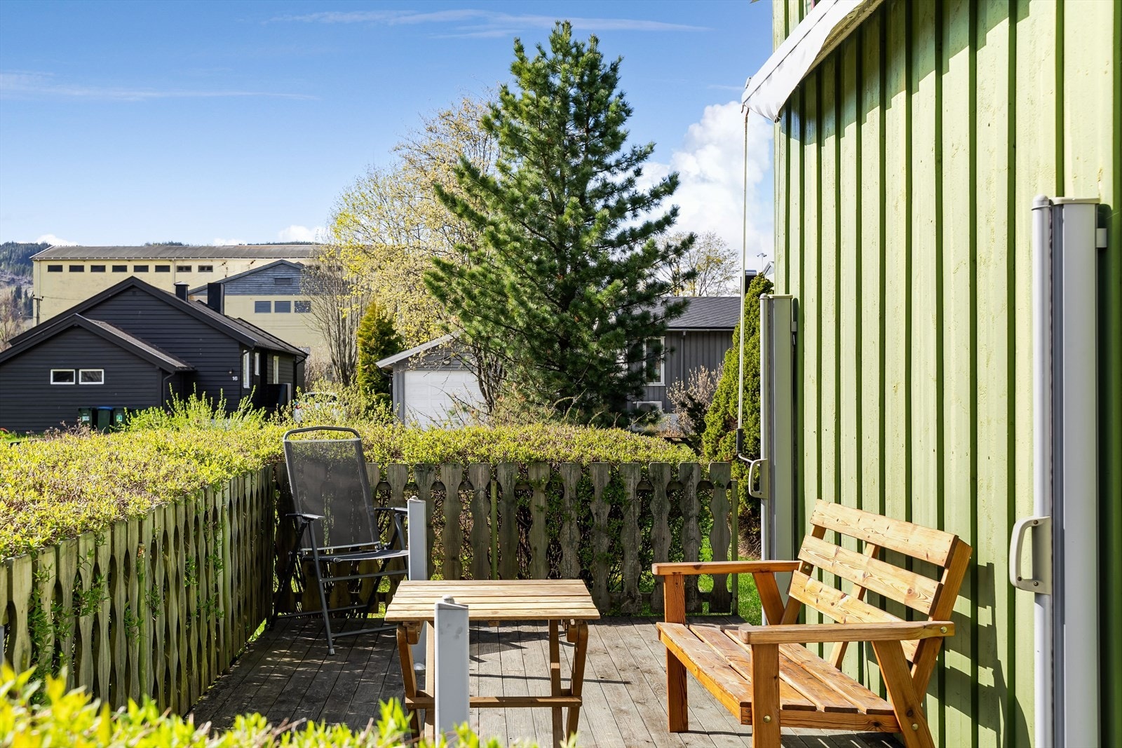 Terrasse med utgang fra stuen Galleribilde