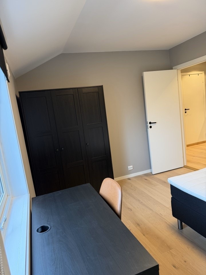Soverom 2, 150cm seng Galleribilde