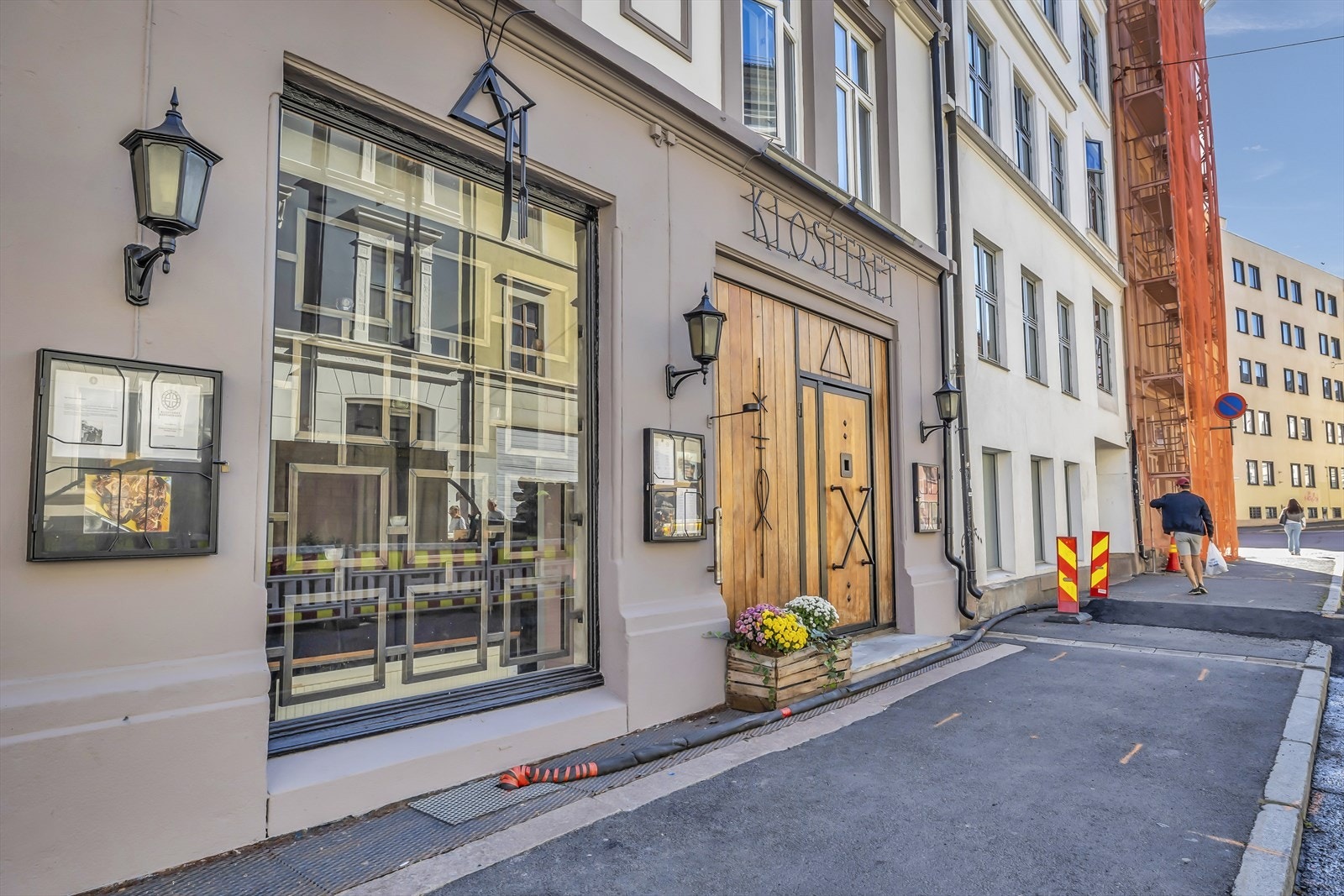 Flere hyggelige spisesteder i nærområdet. Galleribilde