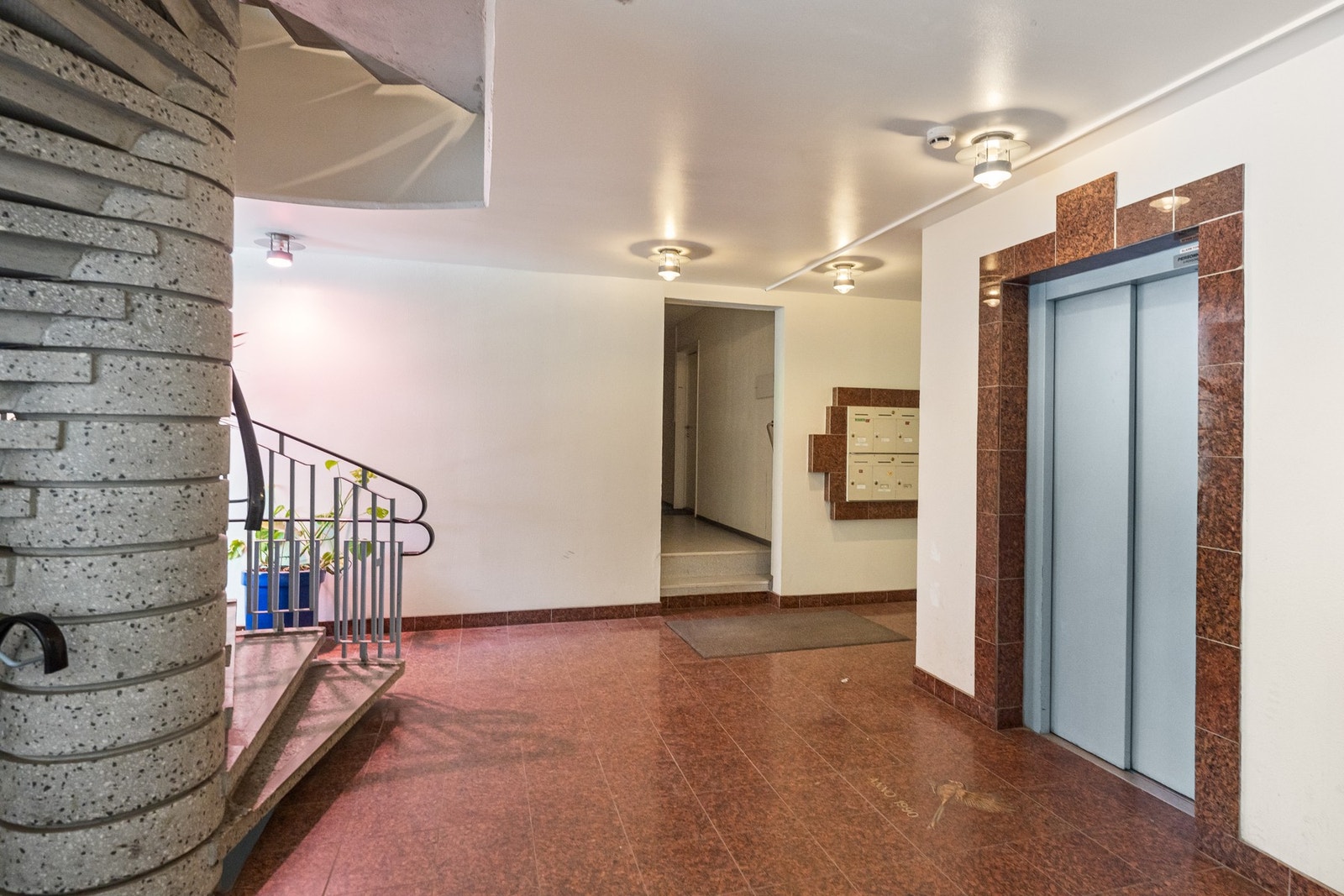 Enkel adkomst med heis Galleribilde