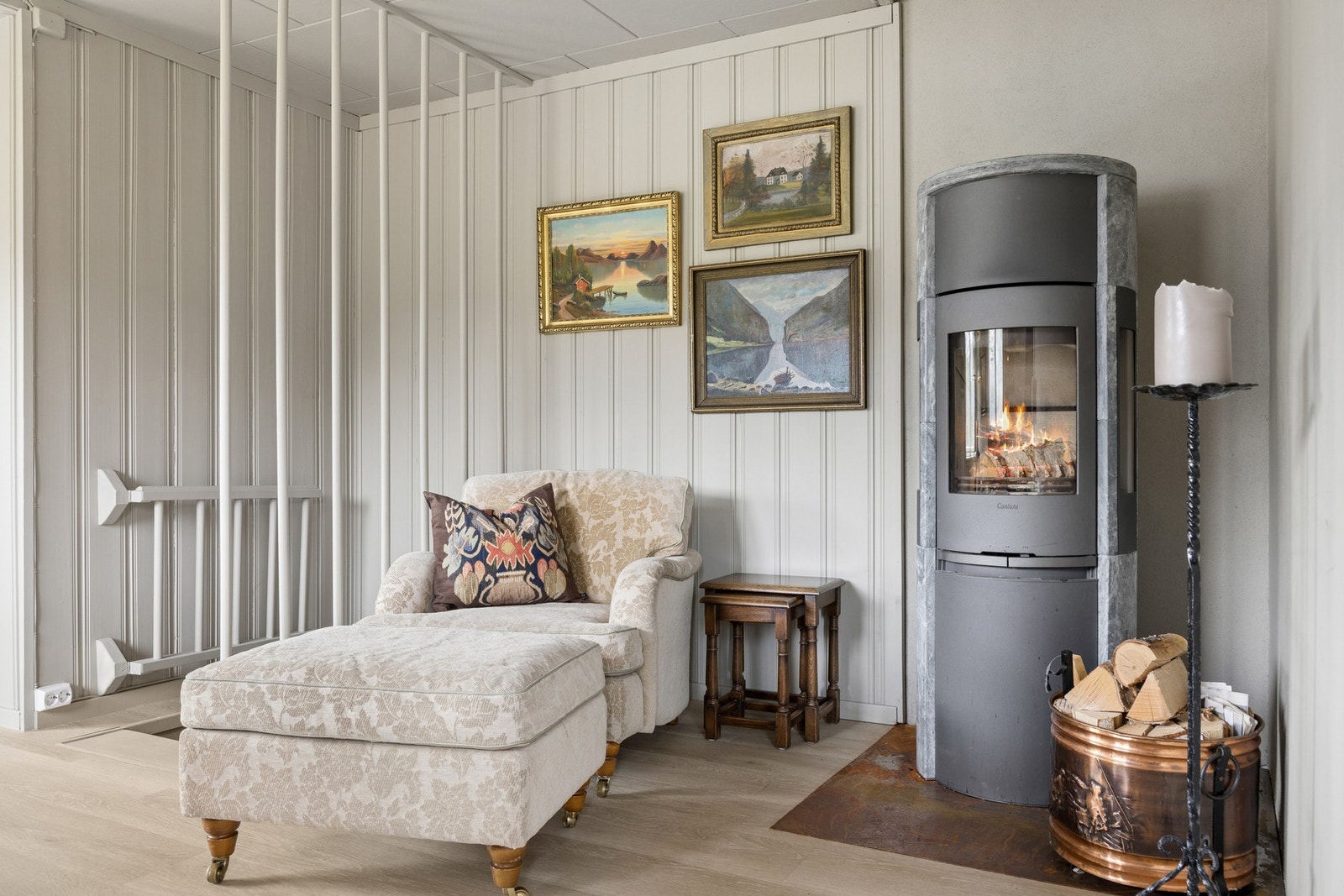 Peisen bidrar til ekstra varme og hygge på kalde vinterdager. Galleribilde