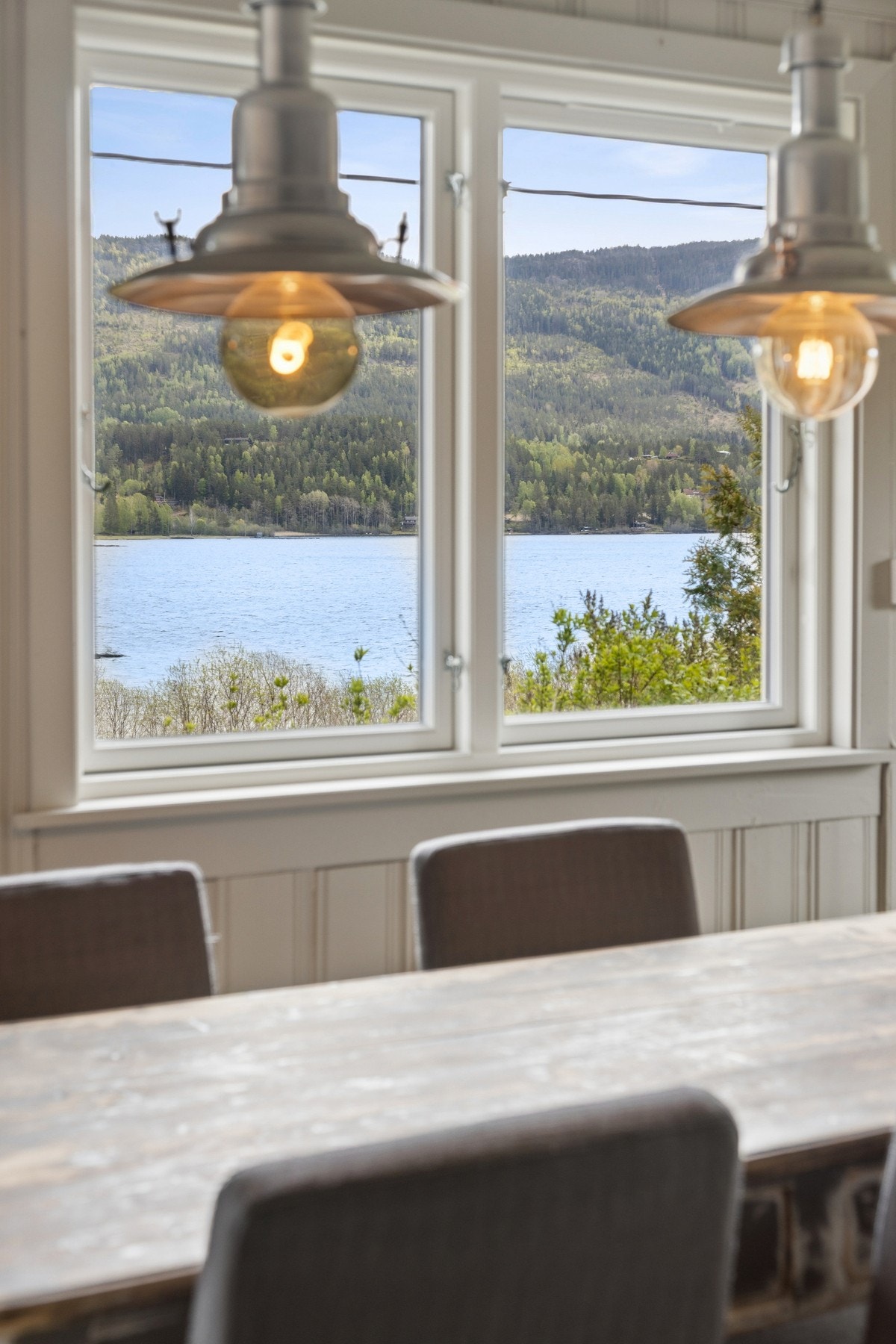 Helt fantastisk å spise frokosten og middagen når dette er utsikten. Galleribilde