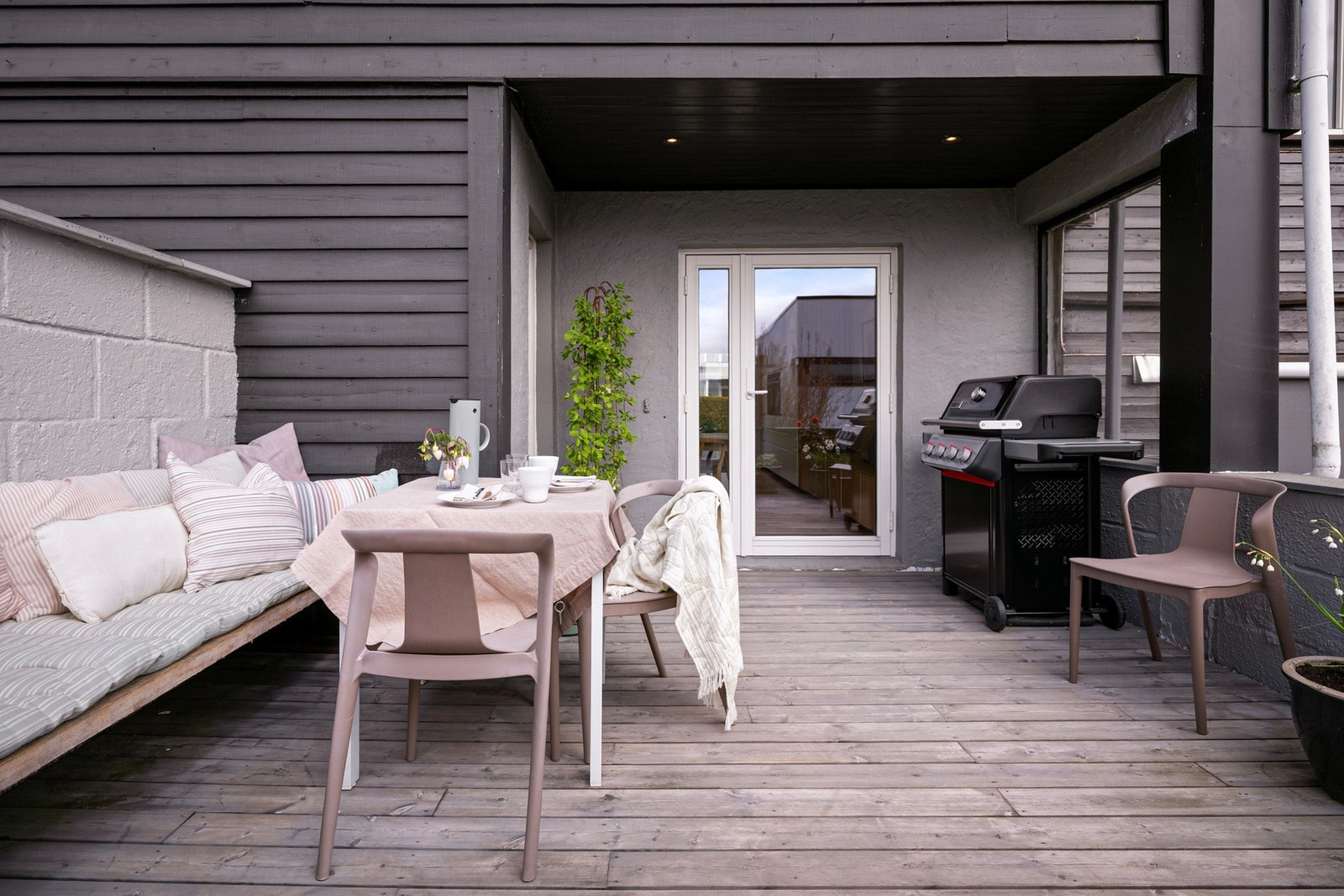 Her kan man nyte hyggelige grillkvelder og lange sommerkvelder. Galleribilde