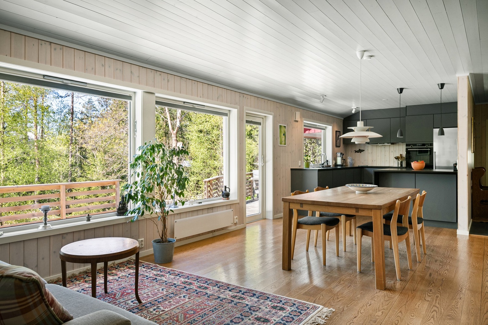 Boligen har gjennomgått omfattende rehabilitering i 2019, hvor store deler av hovedhuset ble revet helt inn til taksteinene og bygget opp på nytt. Galleribilde