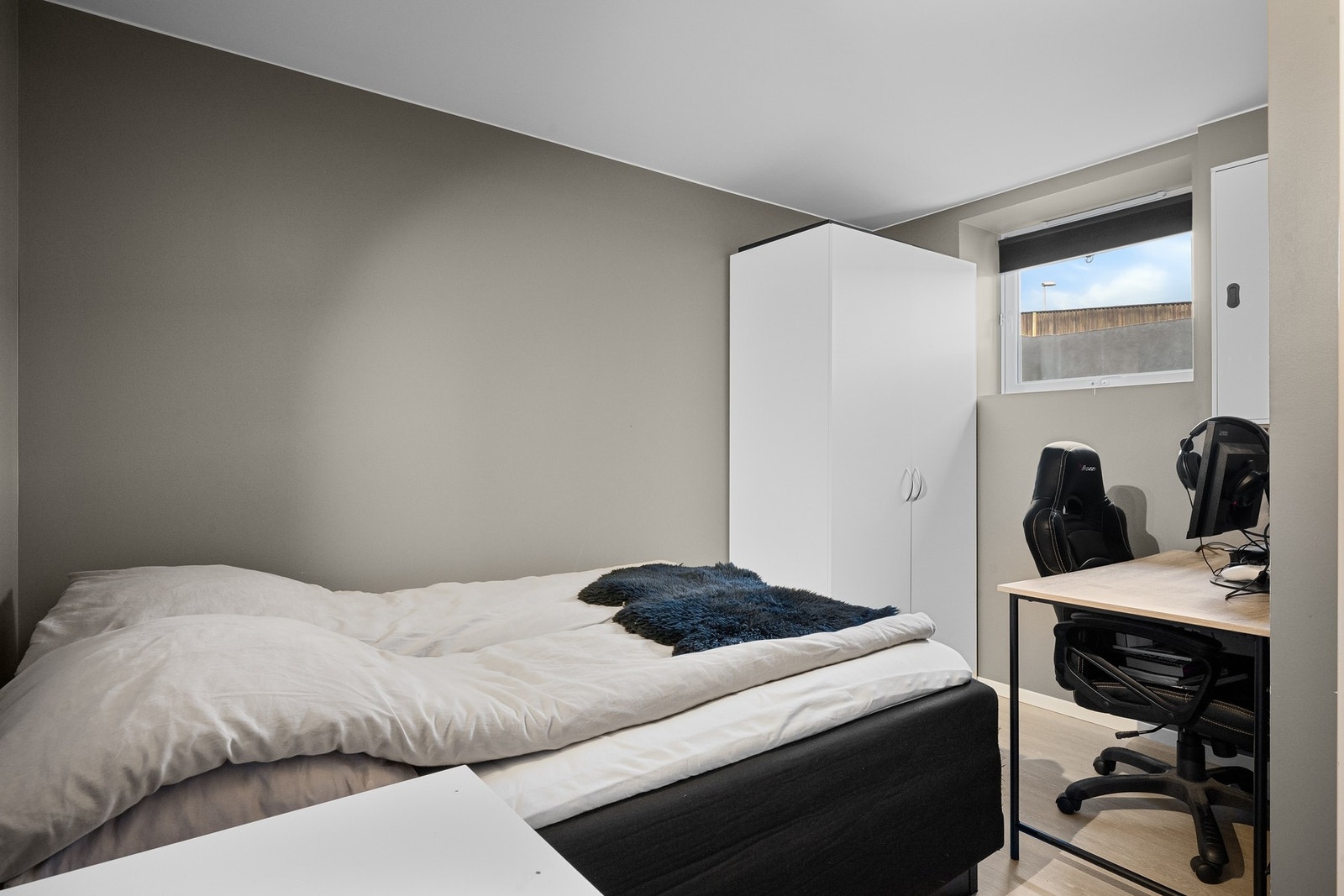 Hybel: Soverom 2 Galleribilde
