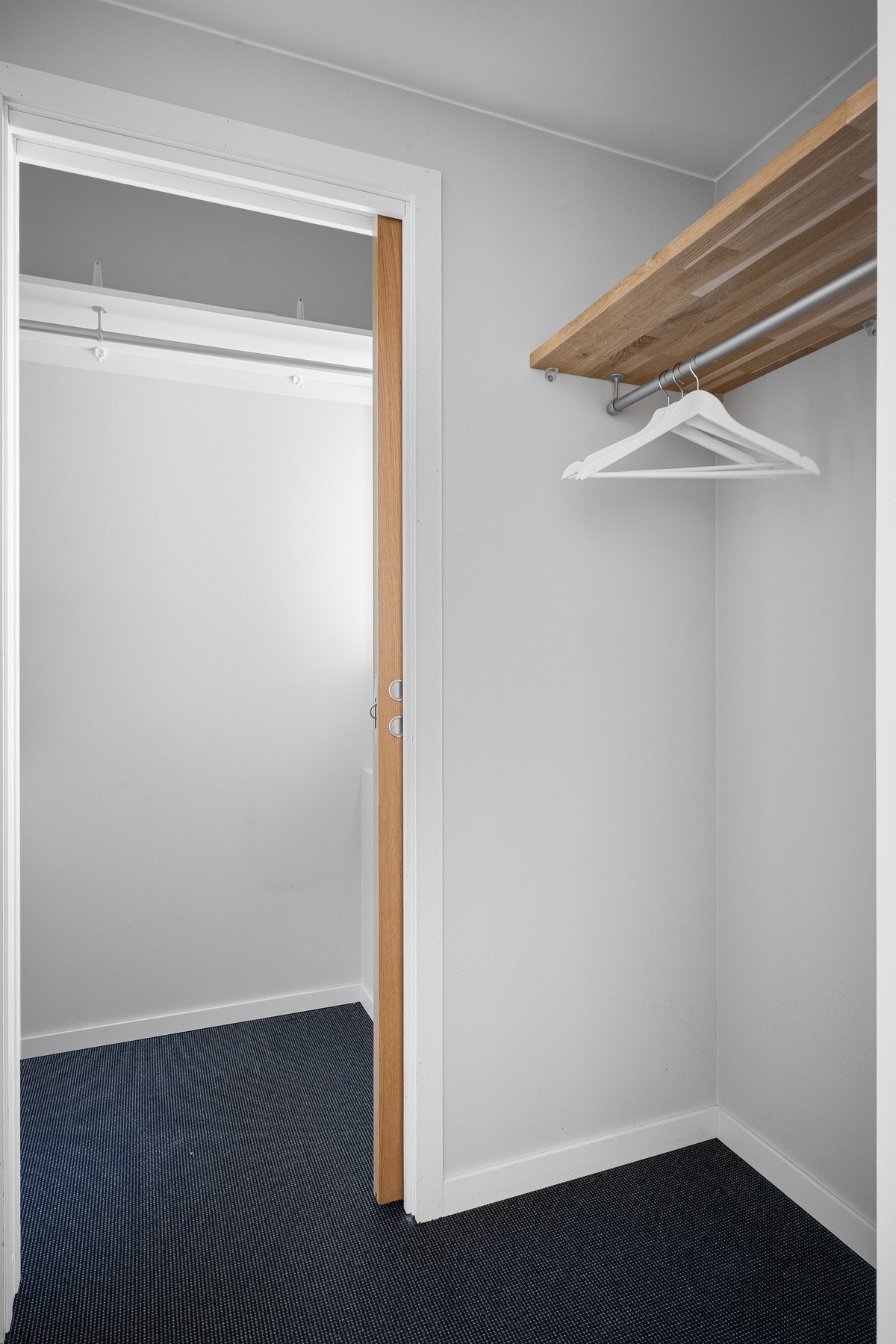 Garderobe Galleribilde