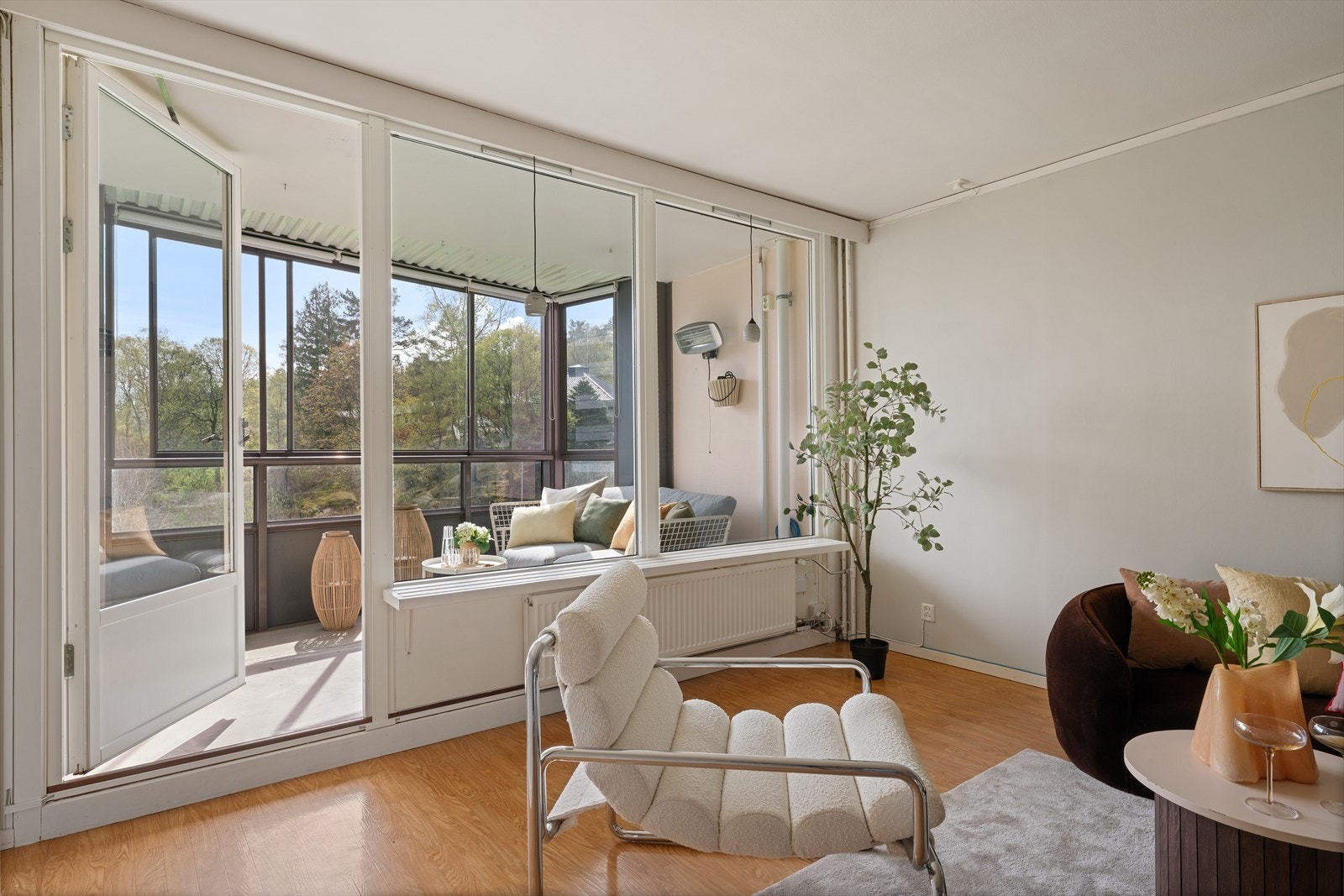 - Leiligheten har et BRA-i på 73 m² og inneholder entré, 2 soverom, bad, bod/garderobe, stue og kjøkken- Galleribilde
