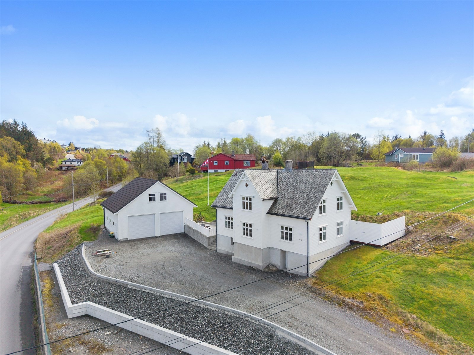 Småbruket i Nordre Hauglandsvegen 94 er presentert av Dag Erik Fotland. EiendomsMegler 1 Askøy. Galleribilde