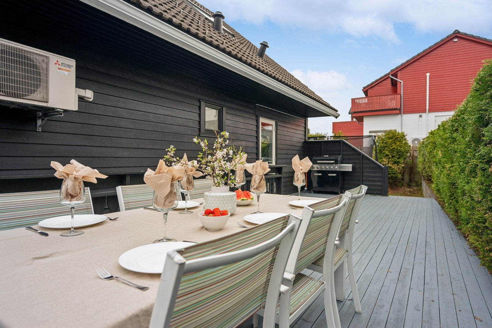 Her kan man nyte lange dager utendørs med familie og venner. Galleribilde