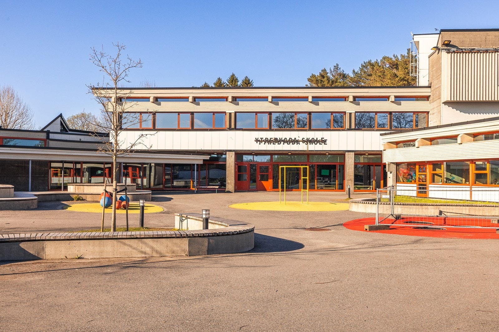 Ytrebygda skole Galleribilde