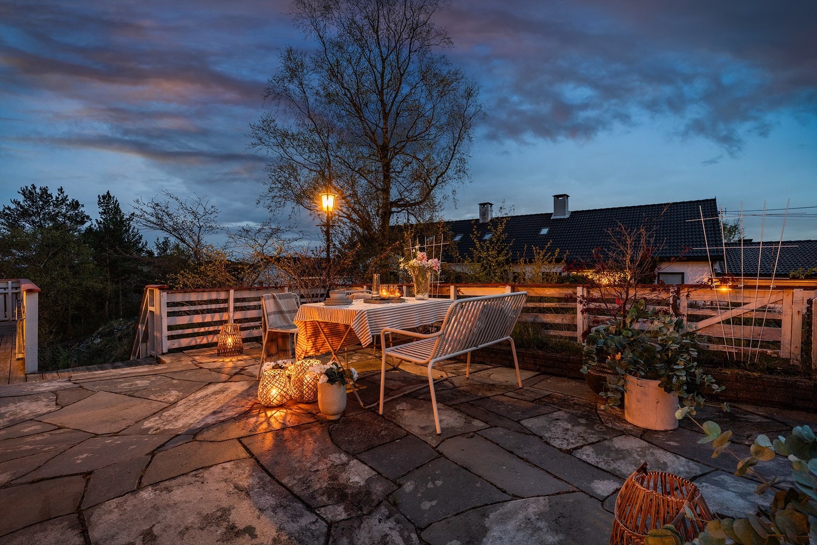 Her er det god plass til å dekke langbord. Galleribilde