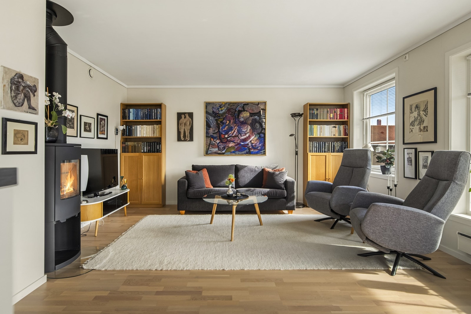 Det er sjelden boliger legges ut for salg i dette sameiet, noe som vitner om et godt bomiljø, hyggelige naboer og høy trivsel blant beboerne Galleribilde