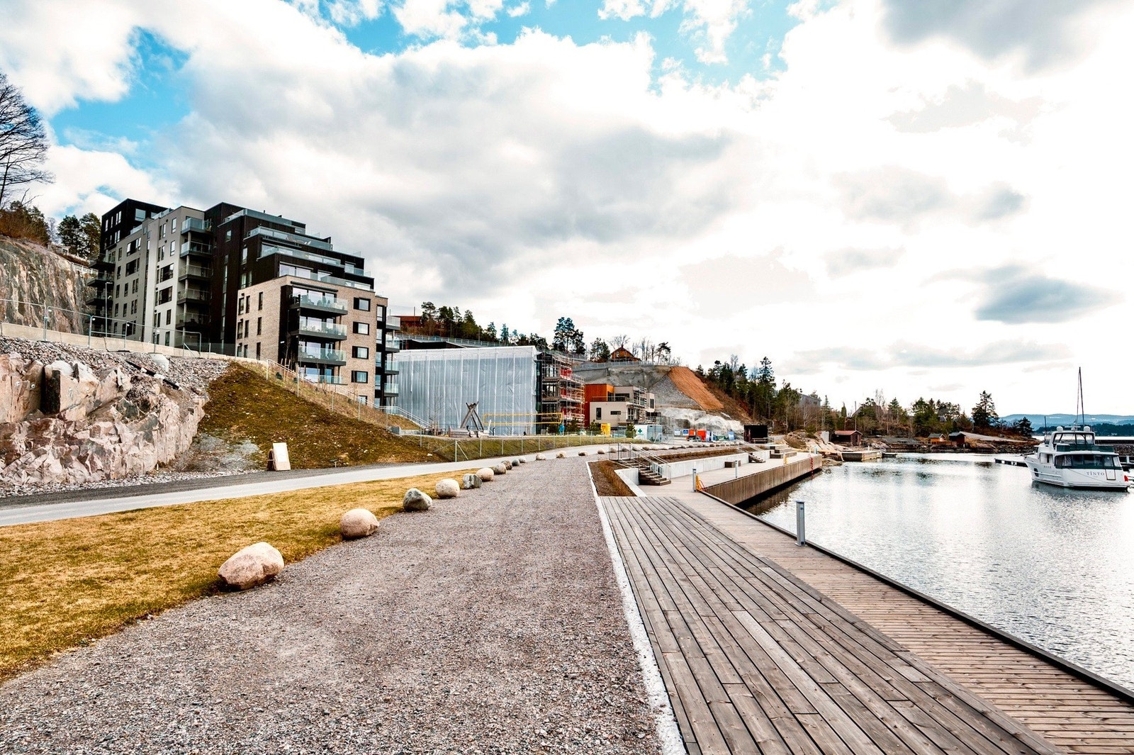 En unik mulighet til å bo i umiddelbar nærhet til sjøen, med en historie og sjel som strekker seg langt tilbake i tid Galleribilde
