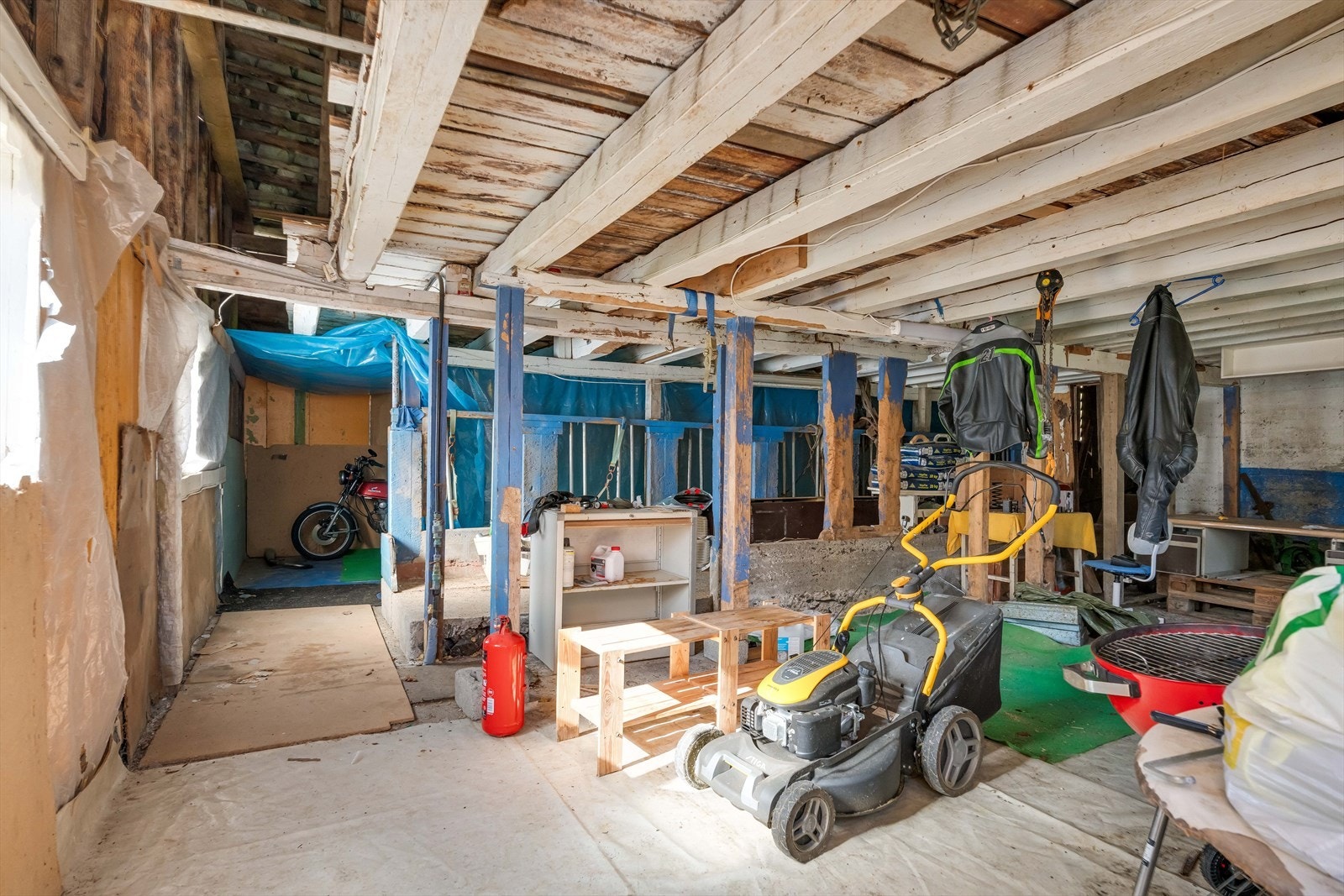 Det er også en praktisk løe på eiendommen. Galleribilde
