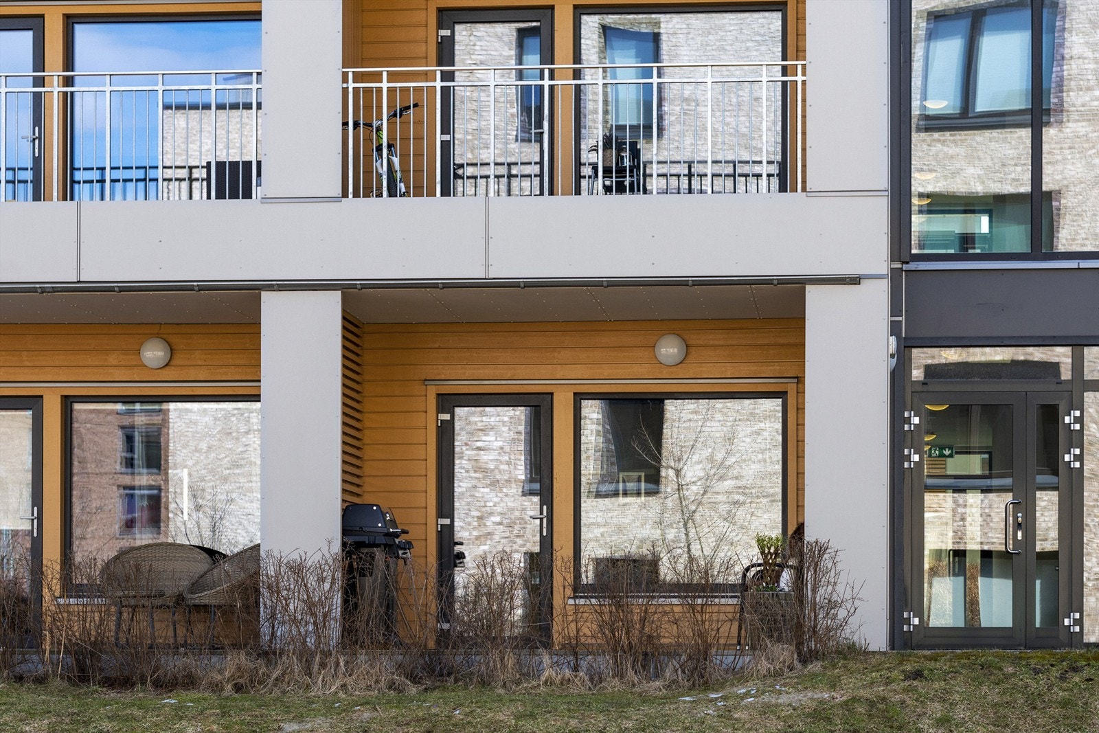 Leiligheten har overbygget markterrasse på ca. 11 kvm! Galleribilde