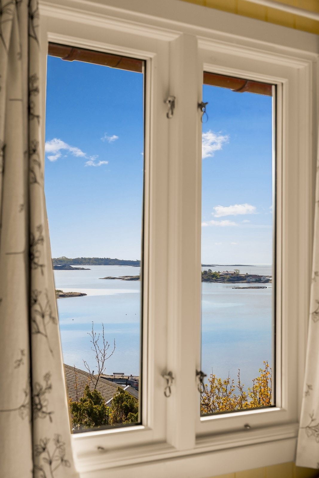 Utsikt fra et av soverommene. Galleribilde