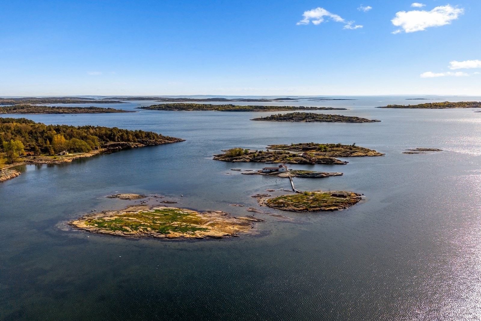Skjærgården ligger åpen for utforskning. Galleribilde